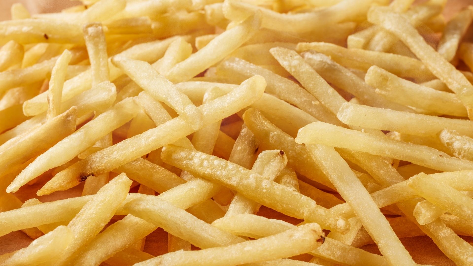 Goldgelb oder dunkelbraun? Acrylamid beim Kochen